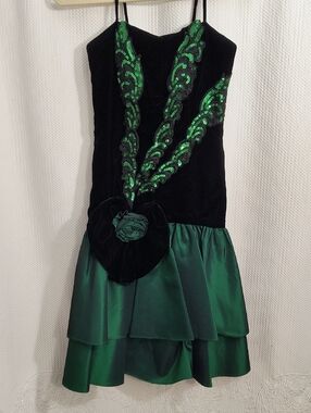 Vintage Alyce Designs Black Velvet & Green Sequin Tiered Cocktail Dress Woman's